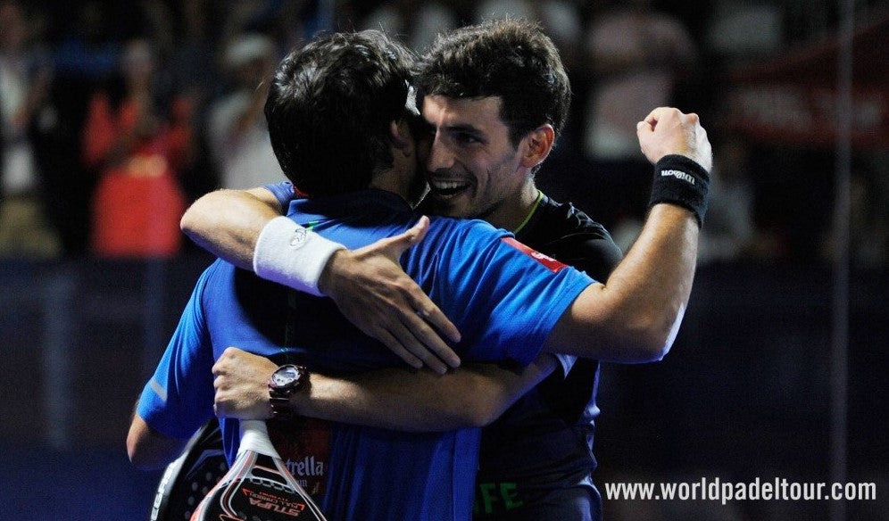 Stupa y Cristian se abrazan tras ganar el Mijas Open WPT