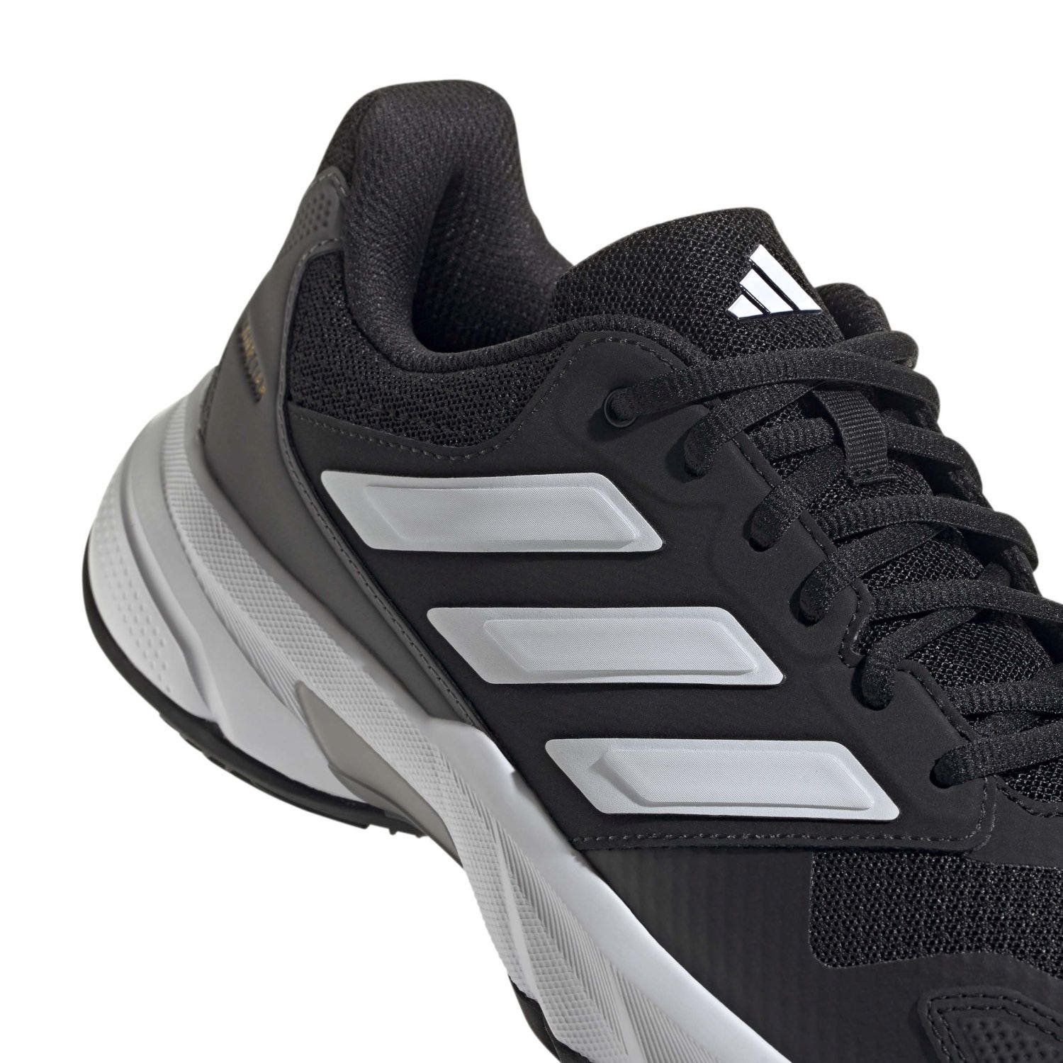 ADIDAS COURTJAM CONTROL M CLAY ID7392 NEGRO