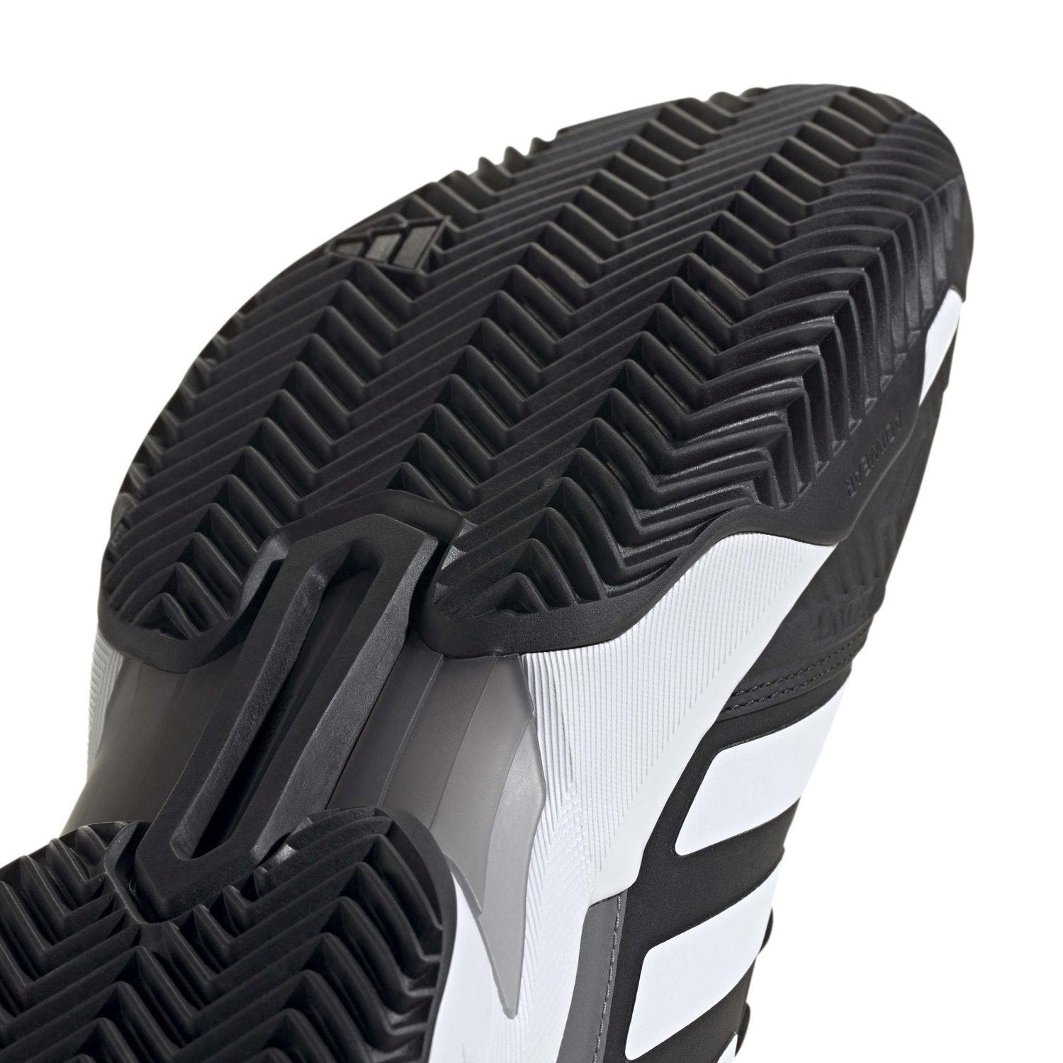 ADIDAS COURTJAM CONTROL M CLAY ID7392 NEGRO