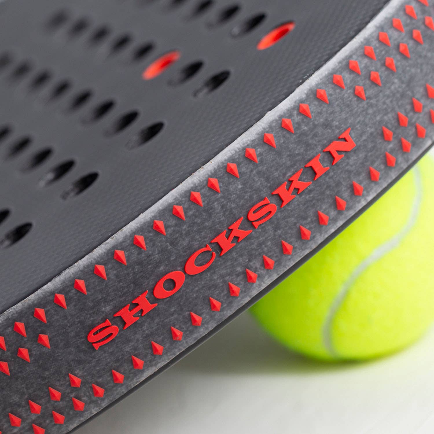 PROTECTOR SHOCKOUT SHOCKSKIN TRANSPARENTE/ROJO