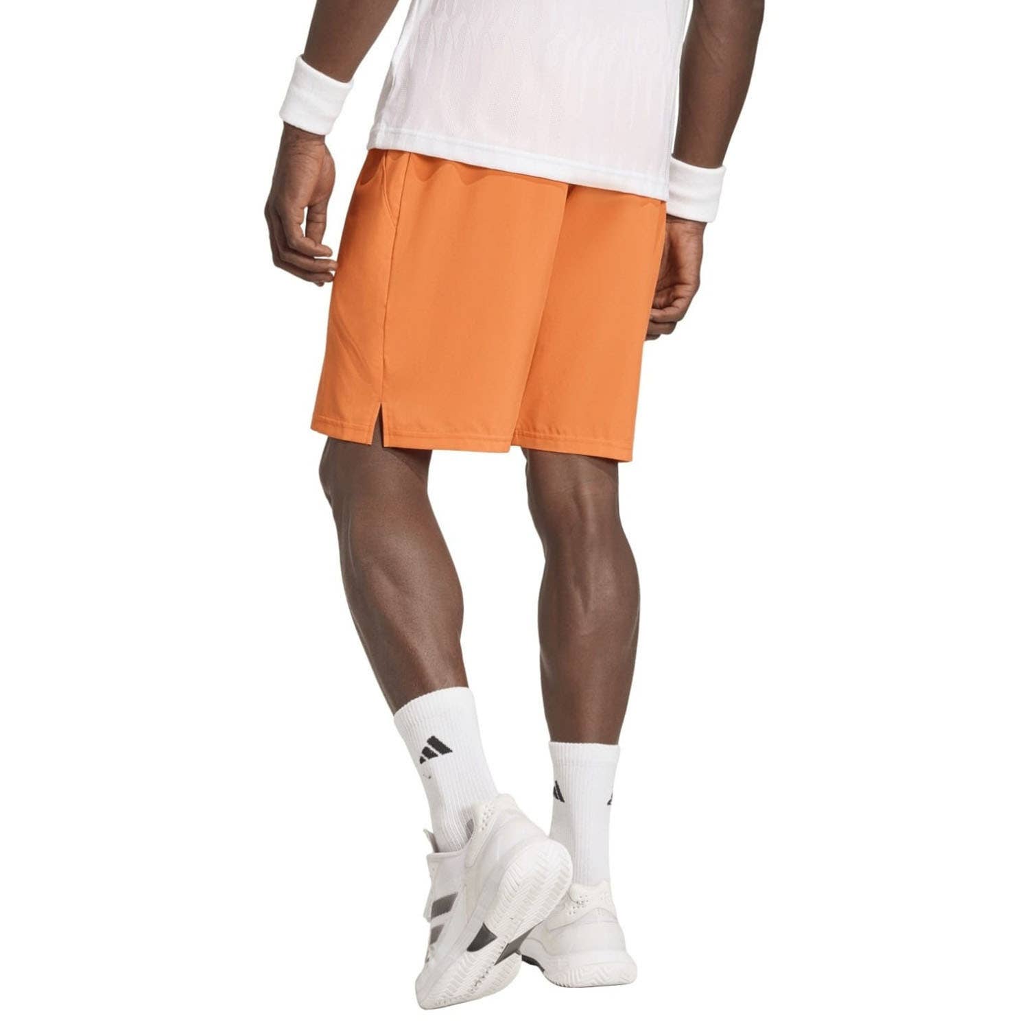 SHORT ADIDAS CLUB 9 INCH SW NARANJA DEGRADADO