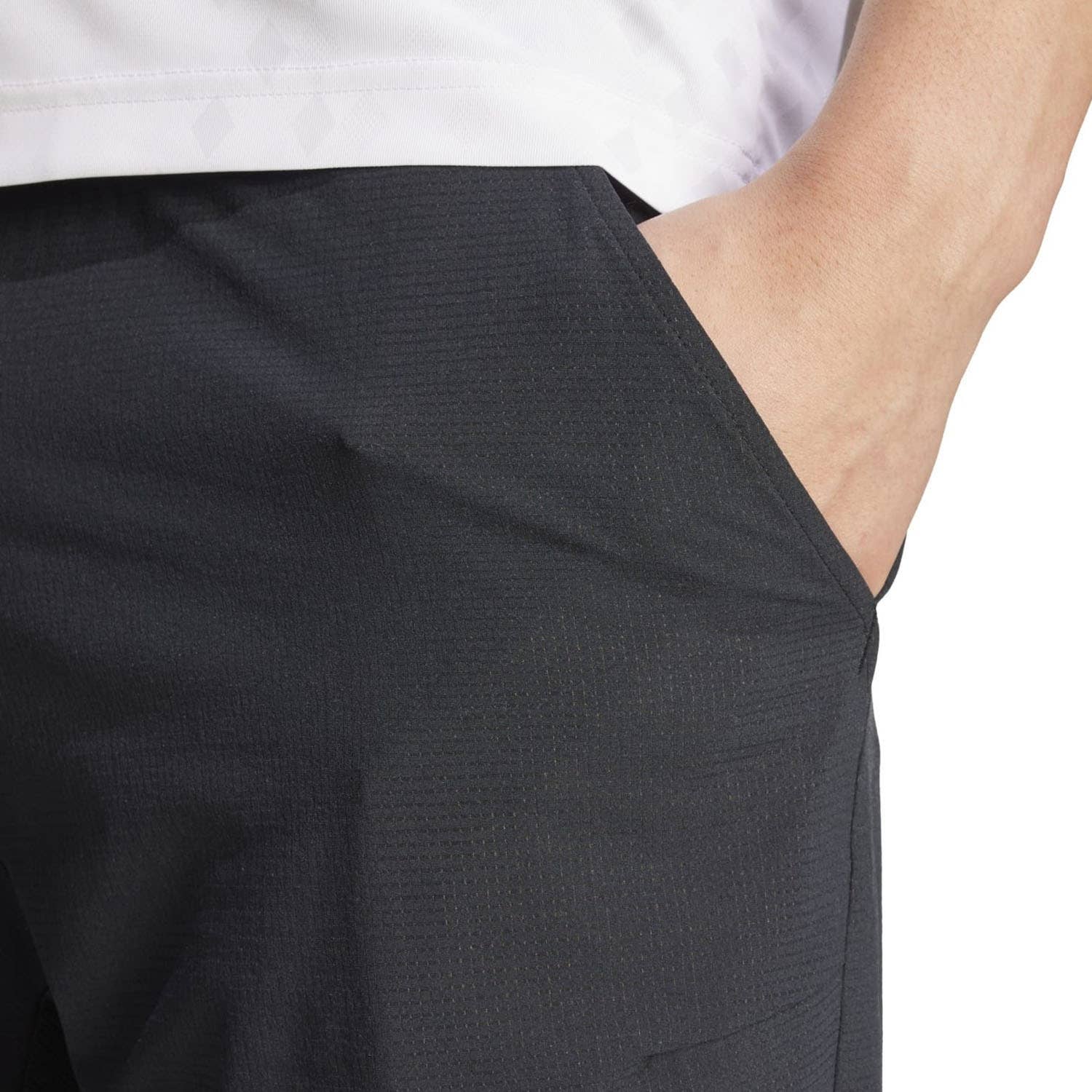 SHORT ADIDAS ERGO 9 INCH BLACK/GRAPHIC (BKXM)