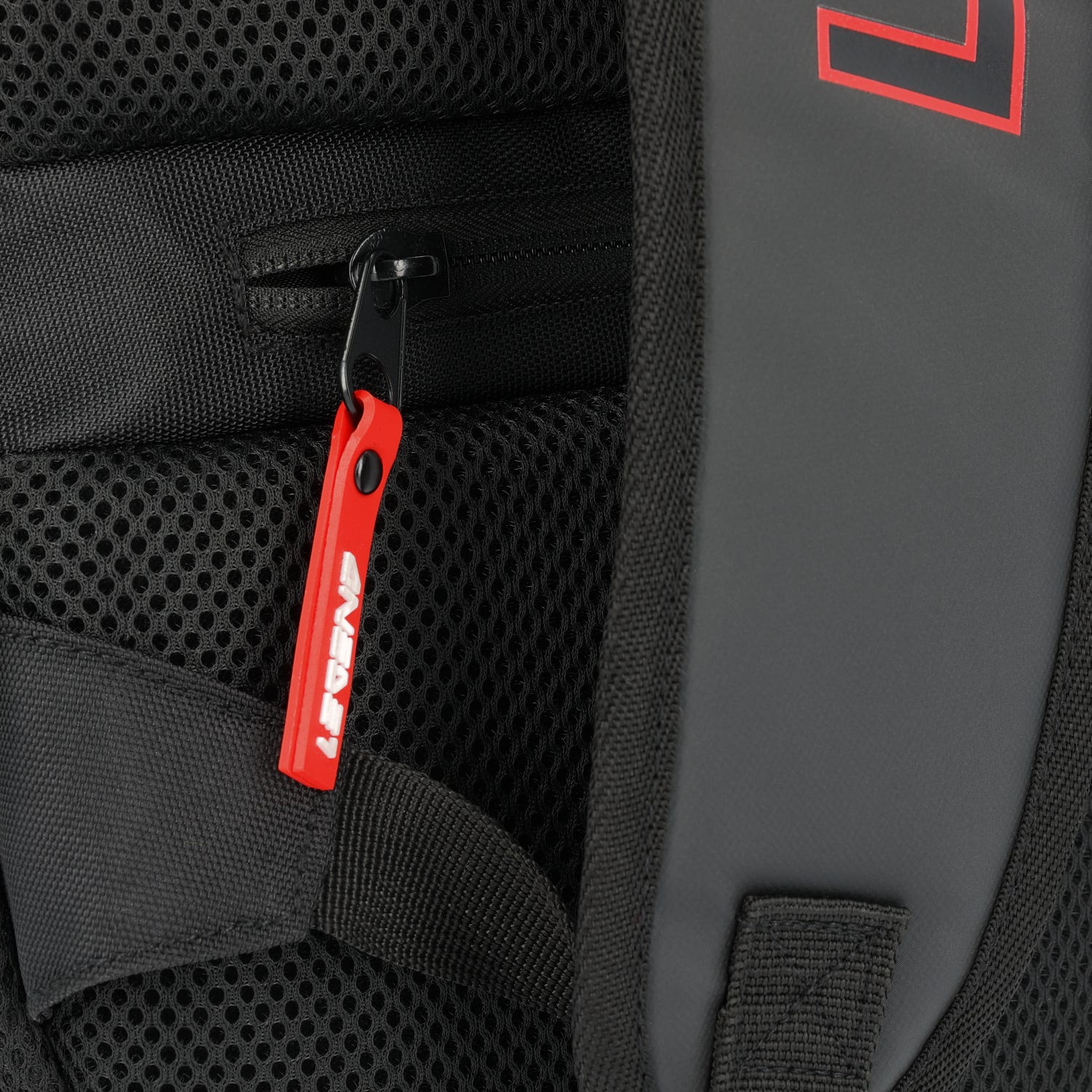 MOCHILA LEGEND 26