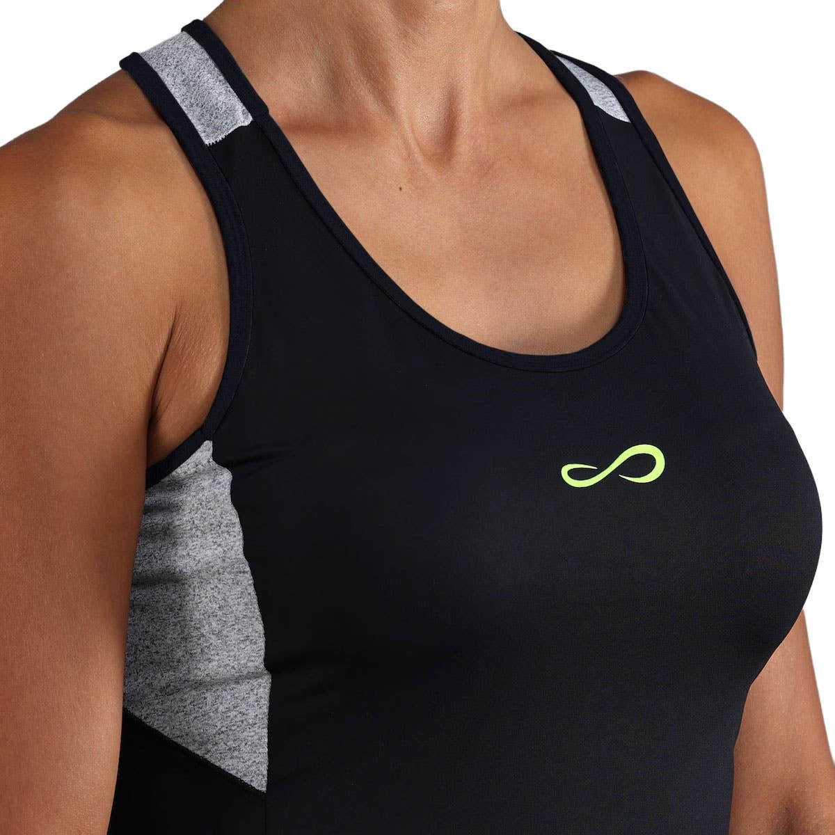 CAMISETA ENDLESS MILE MUJER NEGRO